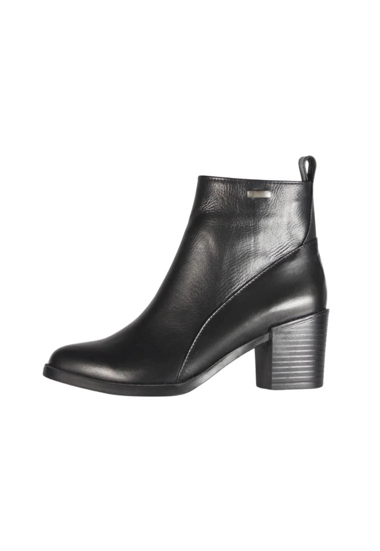 Botines Cuero Mujer Negro OCAi - Gala